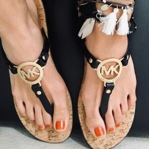 Michael Kors BLACK Women's MK Charm Jelly Thong Cork Sandal, US 11